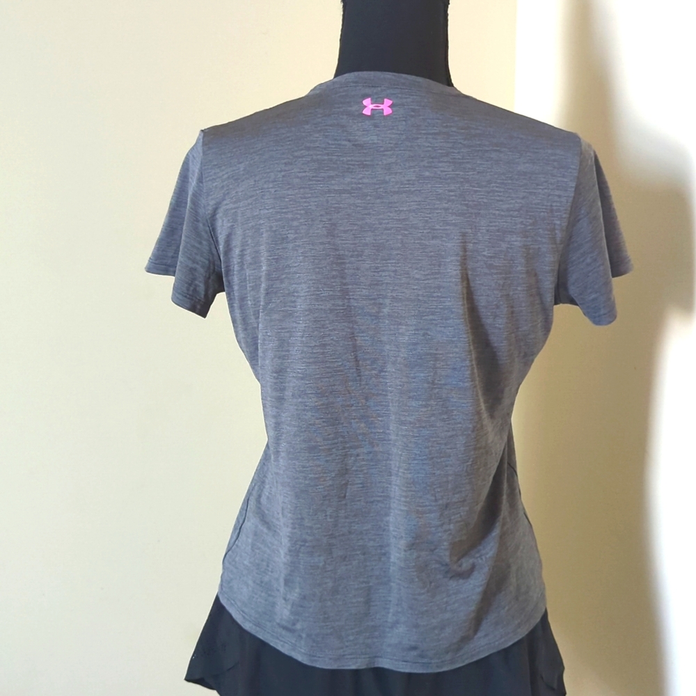 Grey and Pink Under‎ Armor T-shirt Sz YLG

A77 - Picture 3 of 5